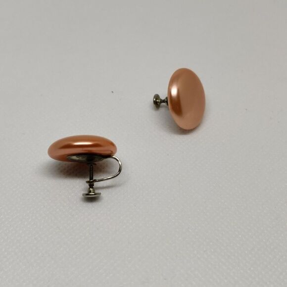 Vintage Faux Pearl Button Screw back Clip-on Earrings - Picture 2 of 2